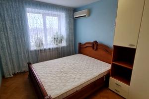 квартира за адресою Зоряний бульв., 1