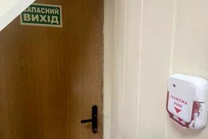 комерційна за адресою Богдана Хмельницького вул., 14/16