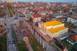 будинок за адресою суворова