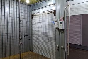 коммерческая по адресу Защитников Украины пл. (Восстания), 6
