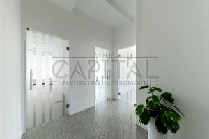комерційна за адресою Кловський узвіз (Кловський), 7a