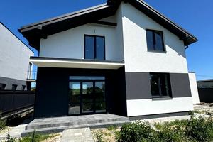 будинок за адресою Степана Бандери