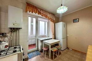 квартира за адресою Богдана Хмельницького вул., 10
