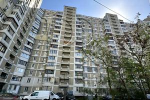квартира за адресою Срібнокільська вул., 8
