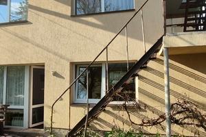 будинок за адресою Дніпроводська вул.