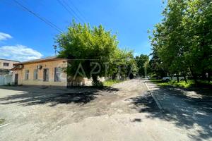 комерційна за адресою Деревообробна вул., 5-Д