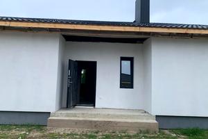 будинок за адресою Набережна 5, 8