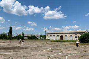 комерційна за адресою Залізнична, 5