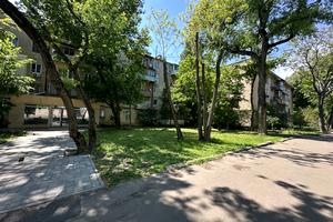 комерційна за адресою Французький бульв., 14Б