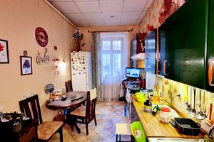 квартира за адресою Базарна вул., 49