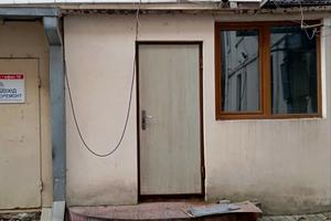 коммерческая по адресу Конституции пл., 21/2