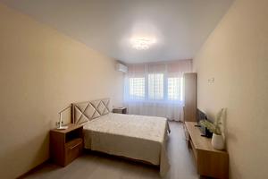 квартира за адресою Перлинна вул., 8