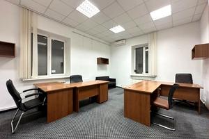 комерційна за адресою Архітектора Дольніка вул. (Шаумяна), 8