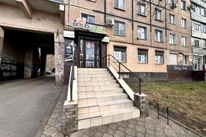 комерційна за адресою 200-річчя Кривого Рогу просп., 9