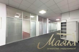 комерційна за адресою Героїв Космосу вул., 4
