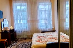 квартира за адресою Утьосова вул., 6
