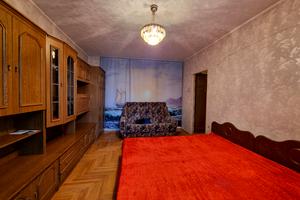 квартира за адресою Ревуцького вул., 44