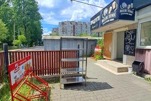 комерційна за адресою Покутська вул., 2