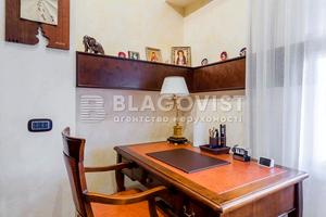 будинок за адресою Анатолія Солов'яненка вул.