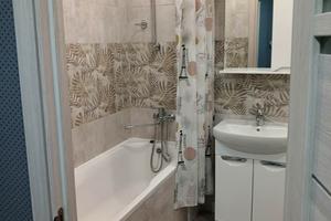 квартира за адресою Домбровського вул., 3б, к.4-7