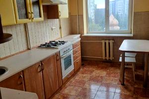 квартира за адресою Віктора Чукаріна вул., 30