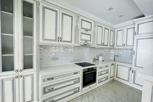 квартира за адресою Анни Ахматової вул., 30