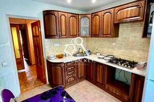 квартира за адресою Соборності вул. (Косіора), 32а
