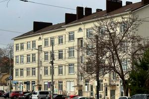 квартира за адресою Квіткова вул. (Богуна), 1