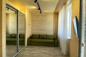 квартира за адресою Михайлівська вул., 8