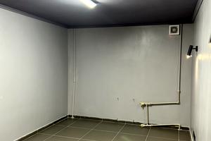 комерційна за адресою Миру просп., 12