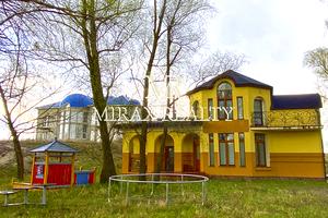 дом по адресу Набережна, 1