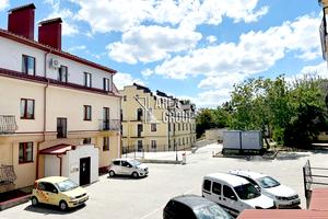 квартира за адресою Зарванська вул., 7