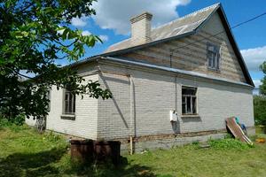 дом по адресу с. Понебель, Лесі Українки, 1