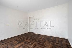 будинок за адресою Квітнева вул., 1