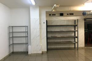коммерческая по адресу Леся Курбаса ул., 2