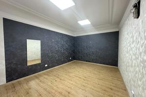 комерційна за адресою Соборна вул., 35