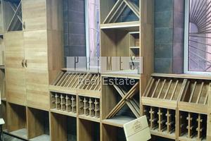комерційна за адресою Софіївська вул., 12