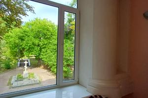 квартира за адресою Університетська пл. (Радянська), 55