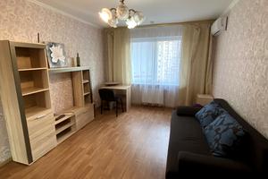 квартира по адресу Софии Русовой ул., 1-Б