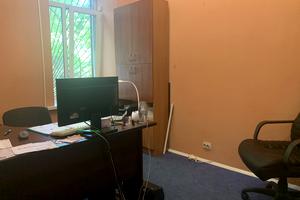 комерційна за адресою В'ячеслава Чорновола вул. (Юрія Савченка), 7