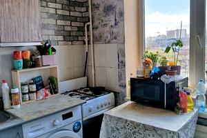 квартира за адресою Богатирська вул., 8
