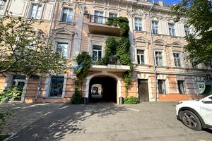 квартира за адресою Пастера вул., 19