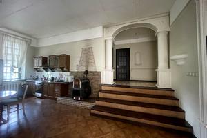 дом по адресу п. Усатово, Тихая