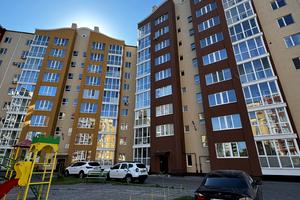 квартира за адресою Небесної Сотні, 53 В