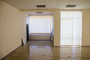 комерційна за адресою Лазурна вул. (Гайдара), 7