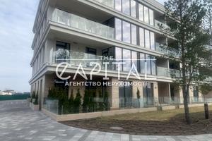комерційна за адресою Паркова, 12