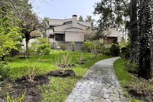 будинок за адресою Анатолія Солов'яненка вул.