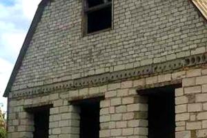 будинок за адресою Новоселів