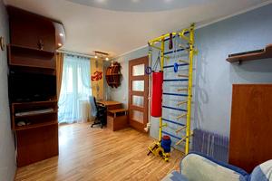 квартира за адресою Семафорна вул., 32