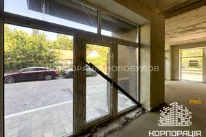 комерційна за адресою Капушанська вул., 170